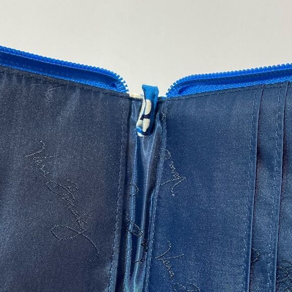 Vera Bradley Zip Around Wallet Blue Lagoon NWT - Picture 7 of 7